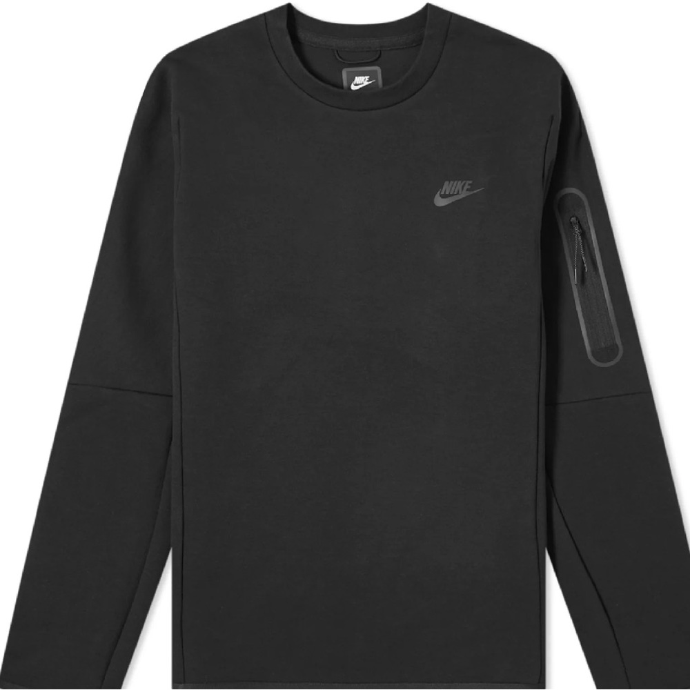 NIKE TECH PACK ZIP POCKET CREW SWEATER.